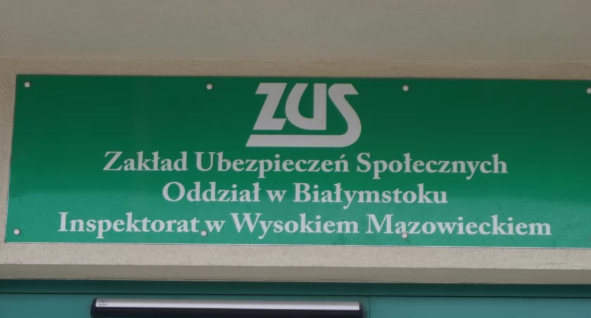 Zmianę adresu czy rachunku bankowego emeryt lub rencista musi dokonać w określonym czasie  