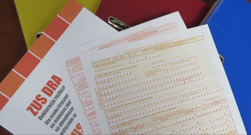 Zweryfikuj swoje dokumenty ZUS przed 2024 r. Terminy upływają!