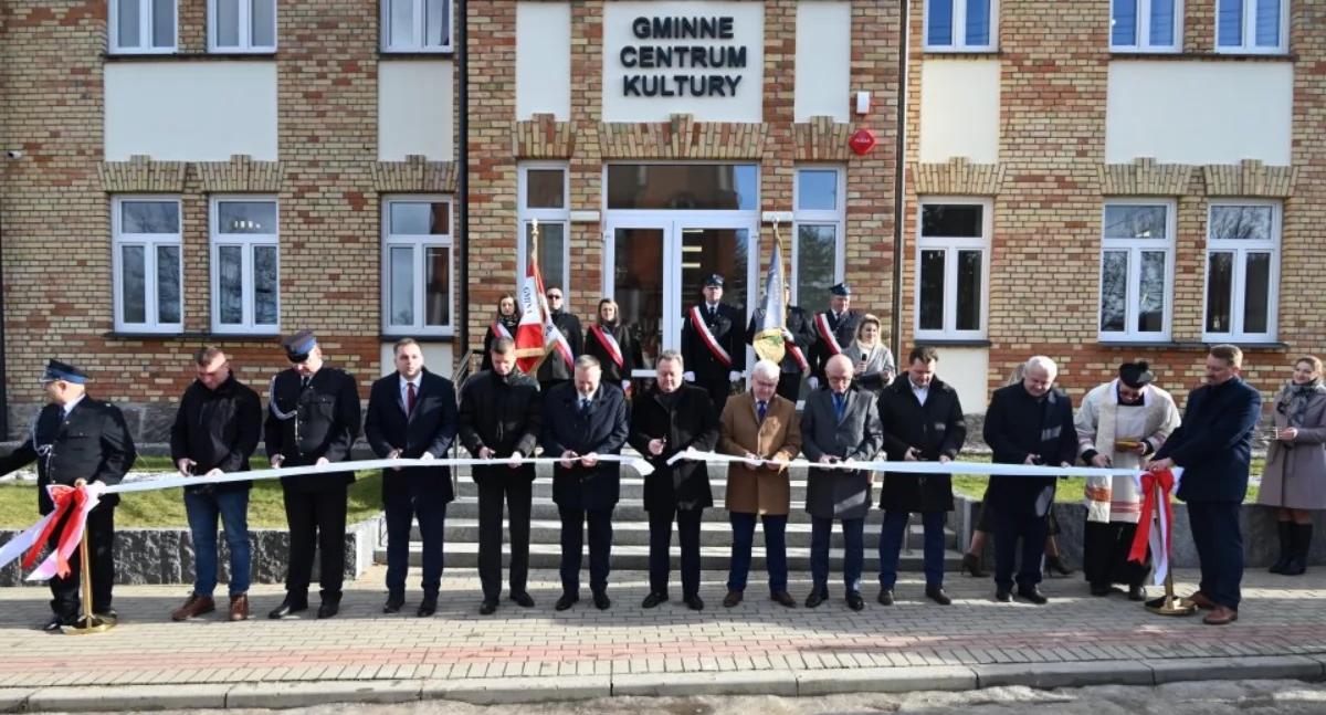 Kobylin-Borzymy: Stara szkoła zmieniła się w nowoczesne centrum kultury [foto]
