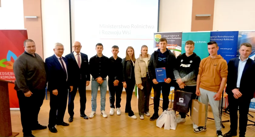 Uczeń ZSR w Krzyżewie na podium XLVII edycji Olimpiady Wiedzy i Umiejętności Rolniczych [foto]