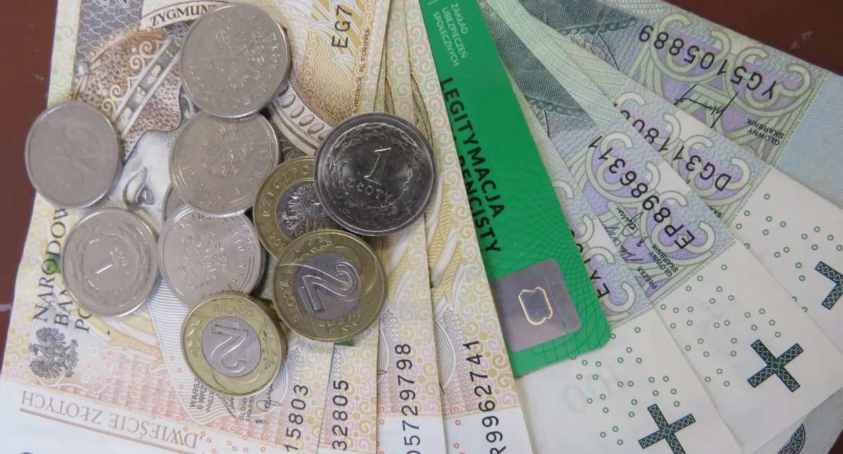 Trzynaste emerytury otrzymało już 5 mln osób