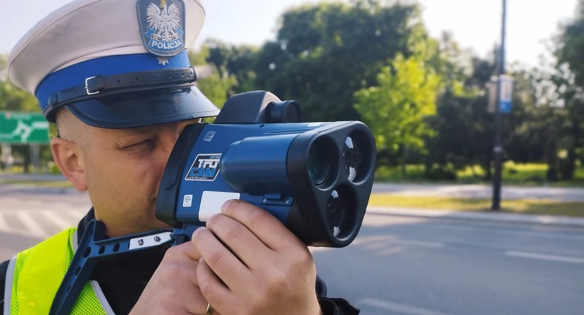 Pędziła w terenie zabudowanym. Straciła prawo jazdy