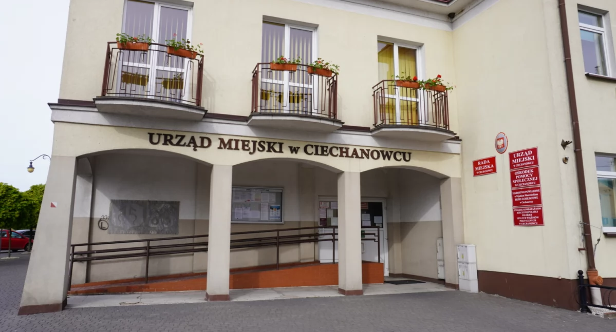 Odpowiedź na interpelację dot. użytkowania służbowych samochodów przez pracowników urzędu w Ciechanowcu