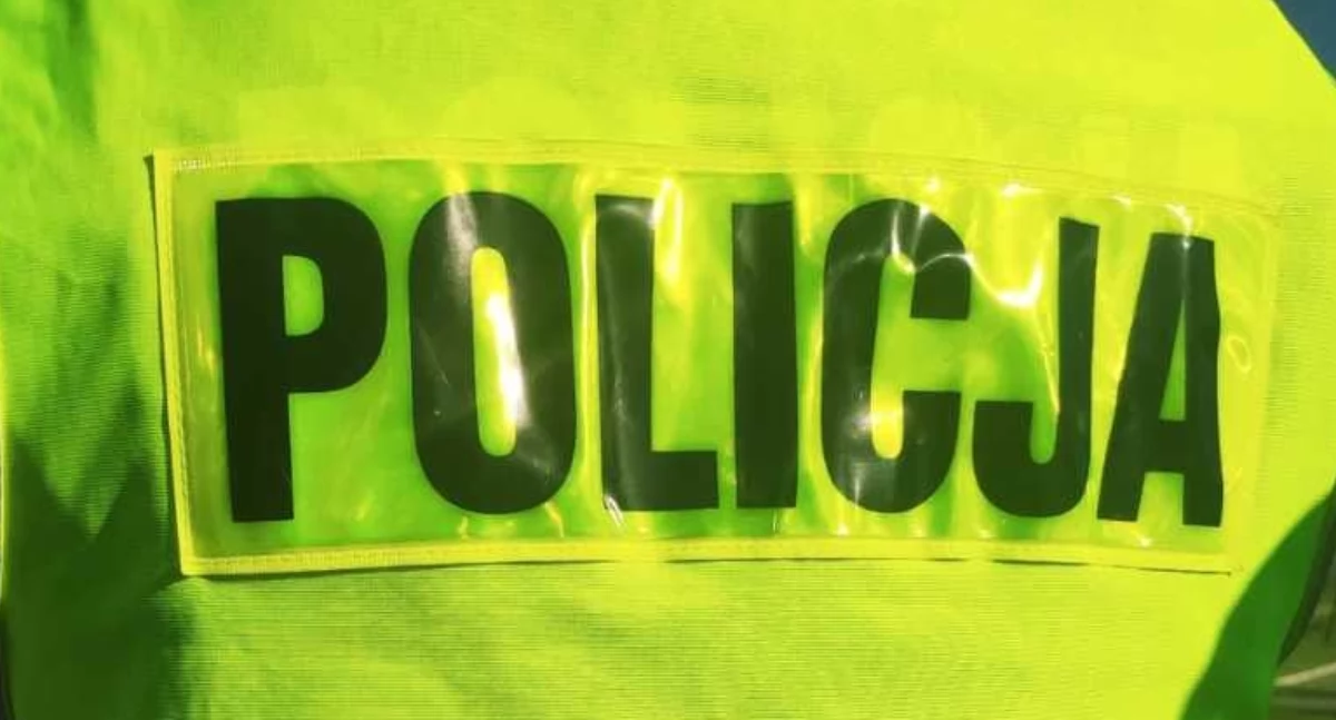 Ciechanowiec: Zderzenie skutera z osobówką. 17-latka w szpitalu