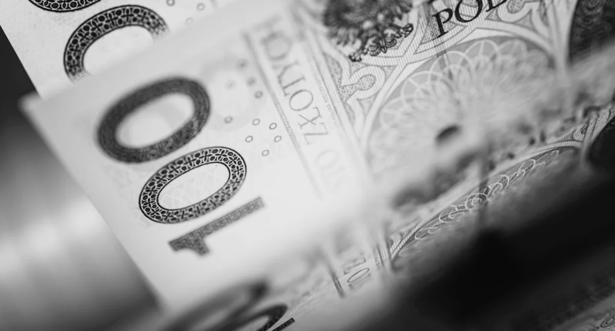 Oszustwo na pracownika banku. 58-latek stracił 350 tys. zł