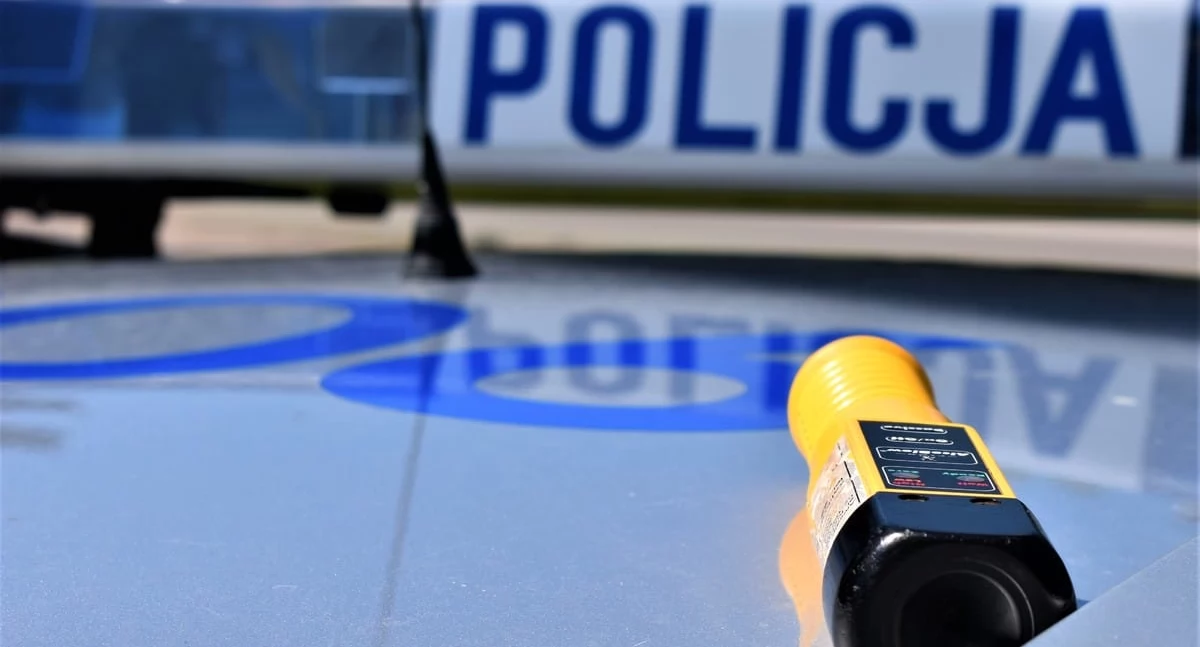 Jechał z otwartą burtą załadunkową. Okazało się, że był po alkoholu