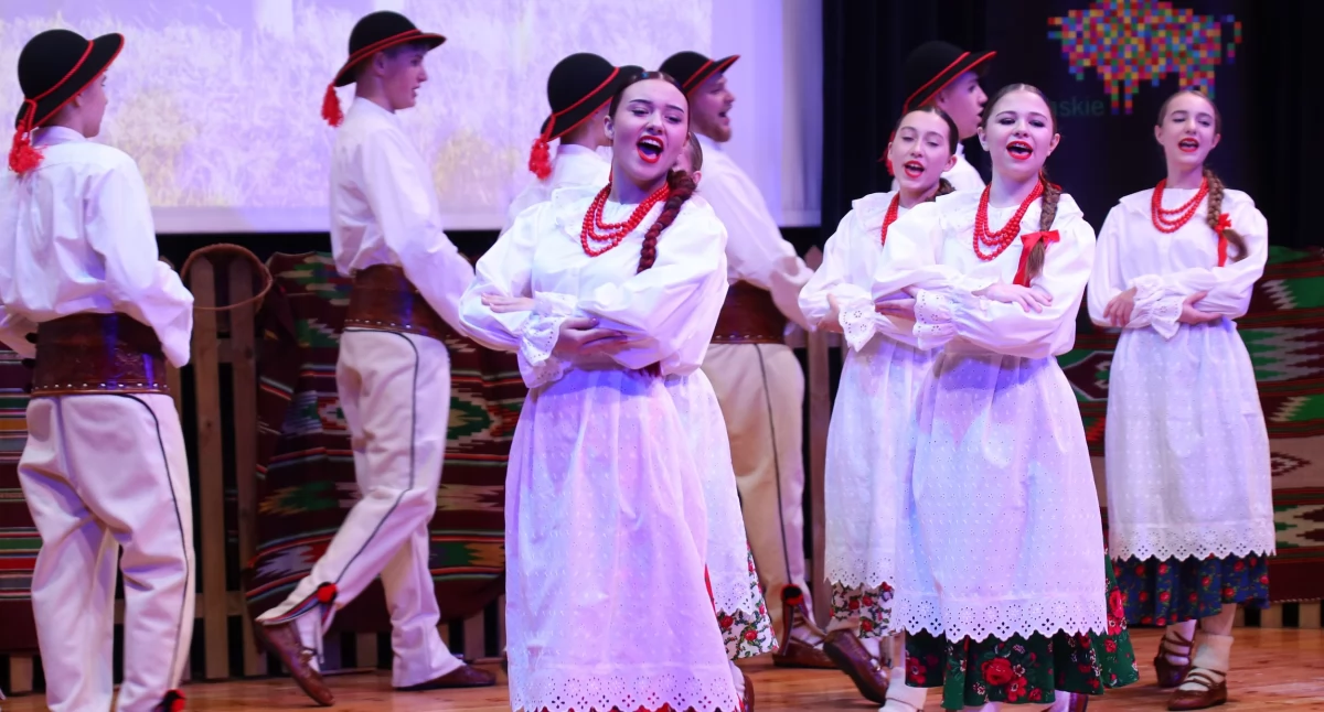 Most pokoleń - zaproszenie na koncert ZPiT Podlasie 