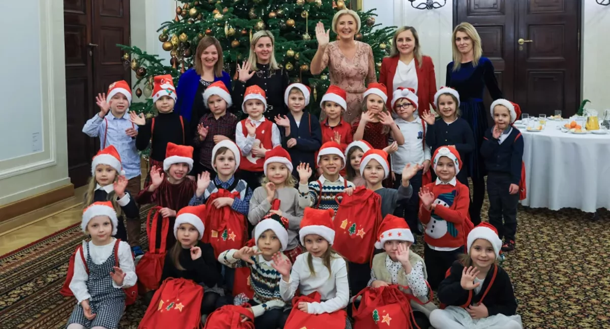 Mikołajki w Pałacu Prezydenckim z udziałem podopiecznych PM2 w Wysokiem Mazowieckiem [foto]