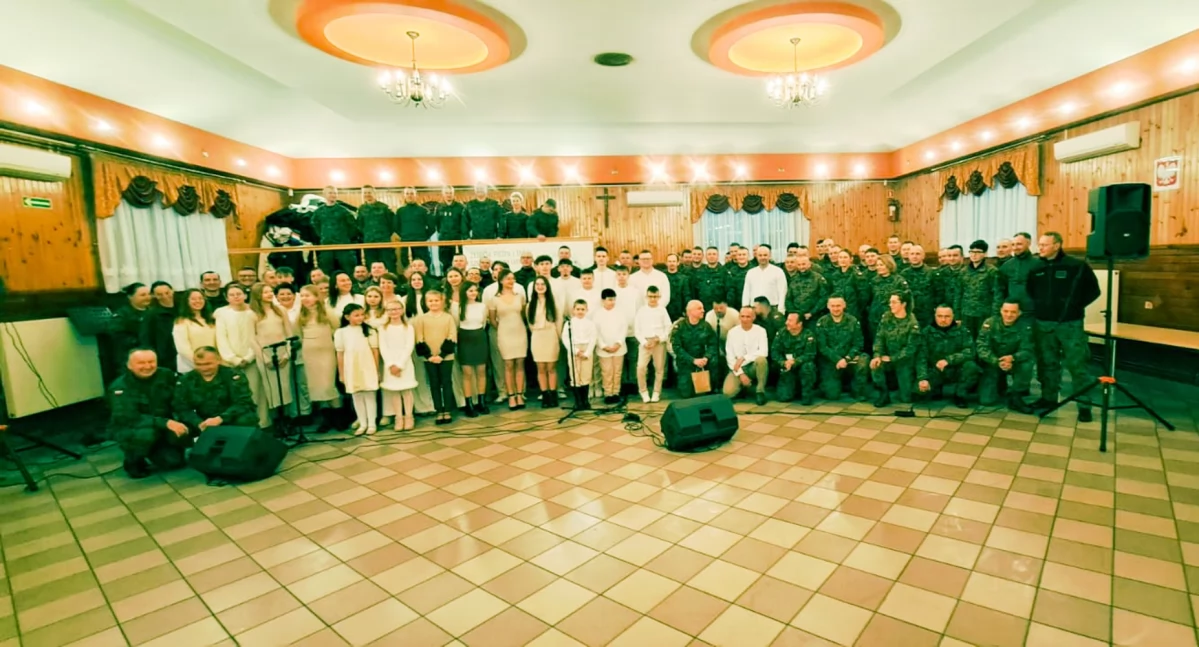 Spotkanie opłatkowe terytorialsów 15. batalionu lekkiej piechoty w Dąbrowie-Moczydłach [foto]
