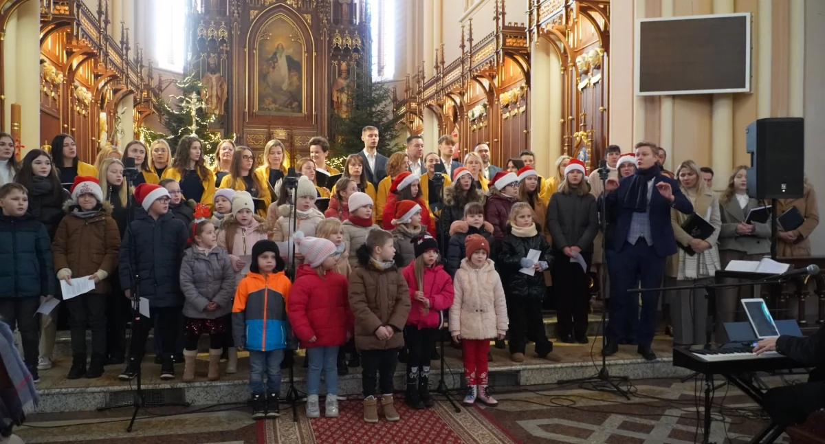 W Sokołach po raz ósmy śpiewali Małemu Nowonarodzonemu [foto]