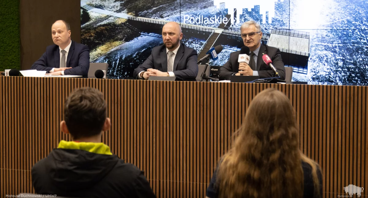 Miliony na integrację cudzoziemców. W Podlaskiem rośnie sprzeciw