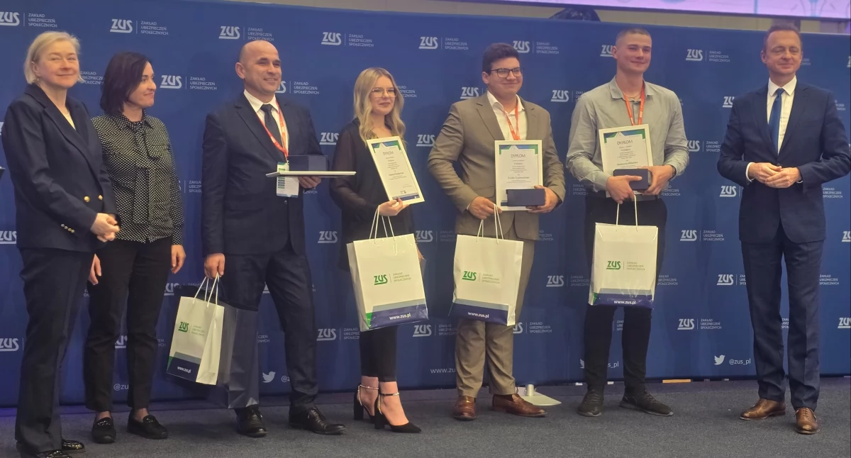 Drużyna ZSZ im. St. Staszica na podium ogólnopolskiej olimpiady ZUS