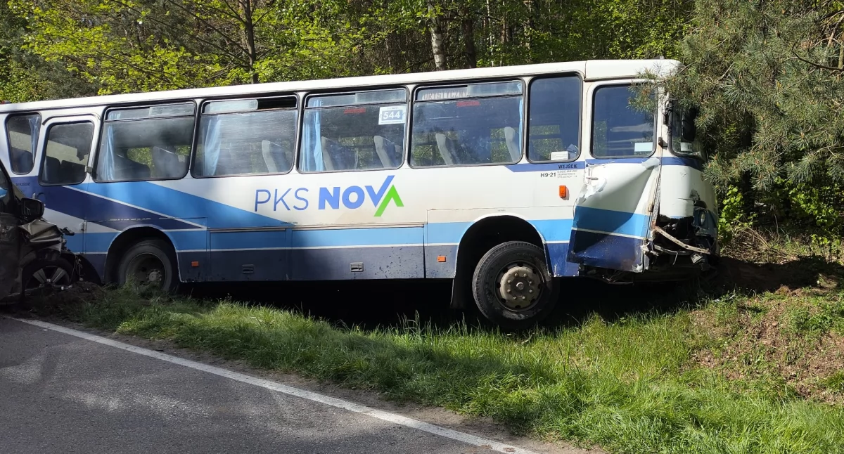 Nie żyje kierowca autobusu, który zasłabł za kierownicą pod Pszczółczynem