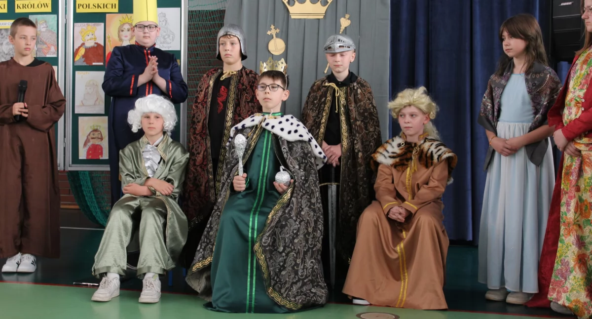 1000-lecie koronacji Bolesława Chrobrego w Szkole Podstawowej im. Szarych Szeregów w Czyżewie [foto + video]