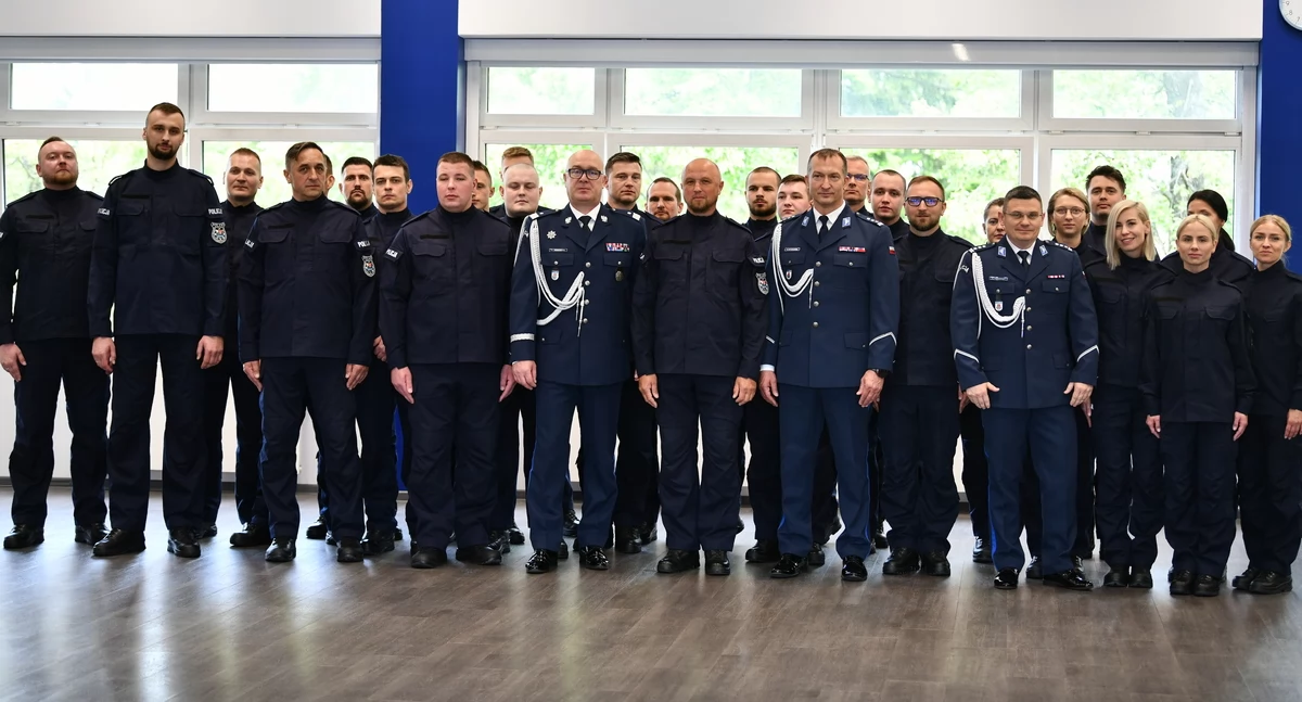 Nowi funkcjonariusze zasilą podlaskie komendy [foto]