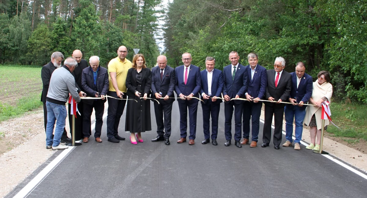 Nowe inwestycje drogowe w gminie Ciechanowiec oficjalne otwarte