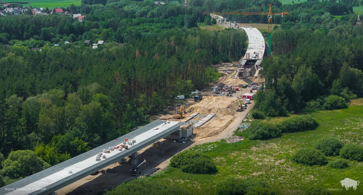 Intensywne prace przy przebudowie trasy Łapy – Roszki Wodźki - Wysokie Mazowieckie [foto]