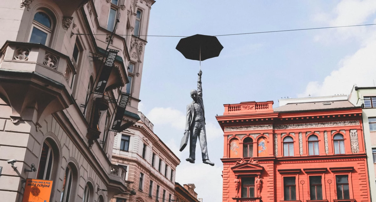 Język czeski nie taki straszny – jak dogadać się bez stresu (i nie dać się złapać na fałszywe podobieństwa)?