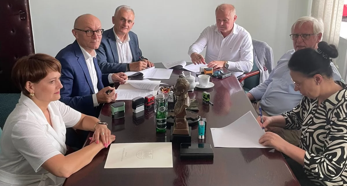 Nowe pojazdy dla osób z niepełnosprawnościami w powiecie wysokomazowieckim 