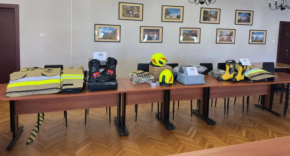 Trzy jednostki OSP z gminy Ciechanowiec otrzymały nowy sprzęt i umundurowanie