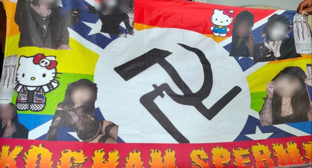 Zagadkowa flaga na szczycie wieży w Wysokiem Mazowieckiem. Trwa ustalanie sprawców