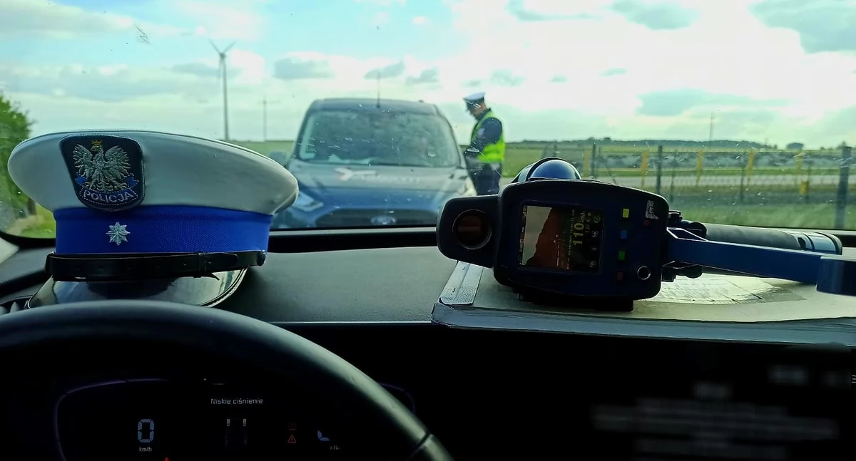 110 km/h w terenie zabudowanym. Stracił prawo jazdy i 1500 zł