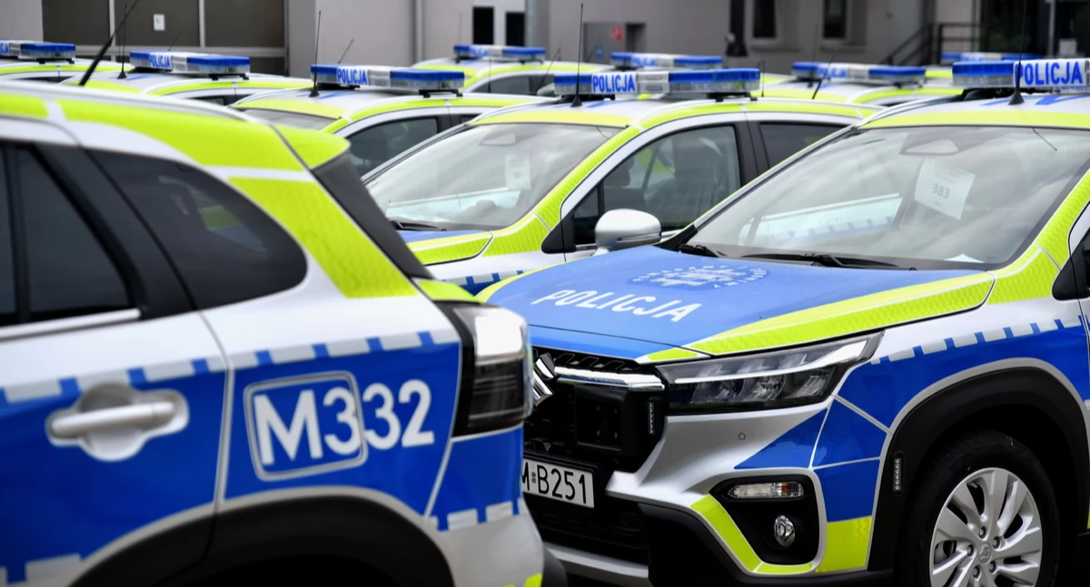 Prawie 50 nowych radiowozów zasili jednostki w całym województwie [foto]