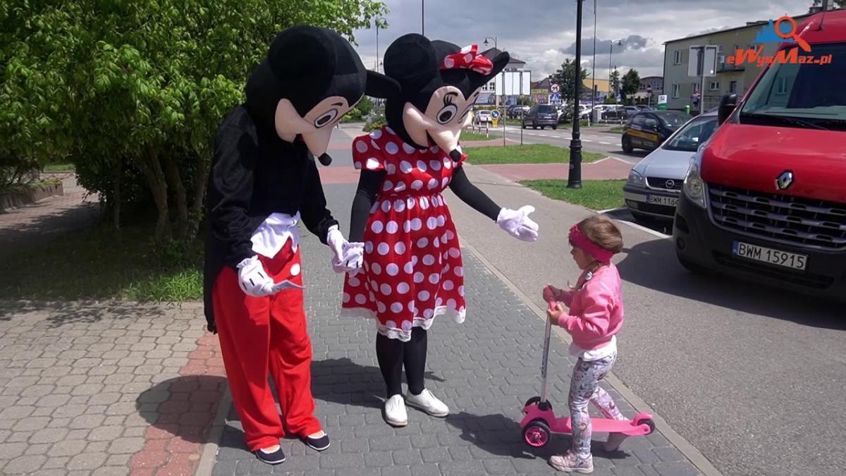 Mickey i Minnie spacerowali po ulicach Wysokiego Mazowieckiego [foto+video]