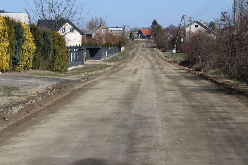 Remontują drogi na terenie gminy Czyżew