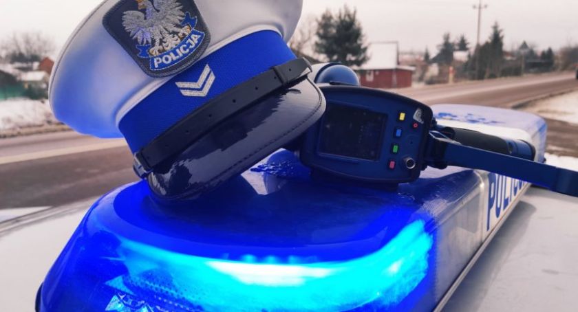 111 km/h w terenie zabudowanym. Mężczyzna stracił prawo jazdy
