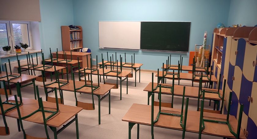 Dzieci z klas I-III wracają do szkół. Jest decyzja rządu