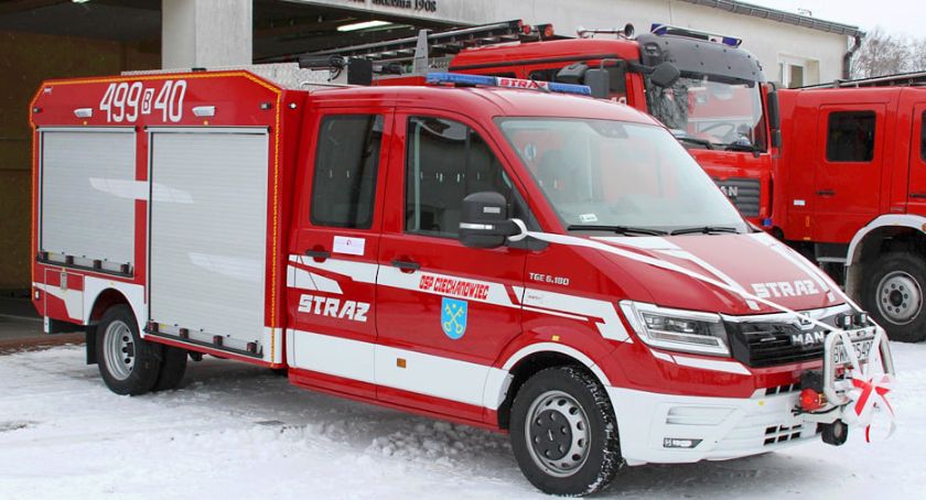 OSP Ciechanowiec z nowym wozem gaśniczym