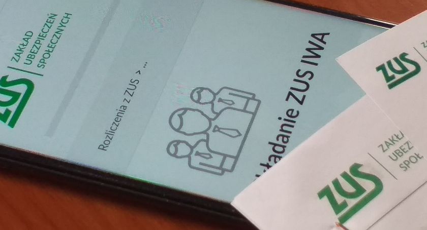 Do 1 lutego trzeba złożyć ZUS IWA za 2020 r.