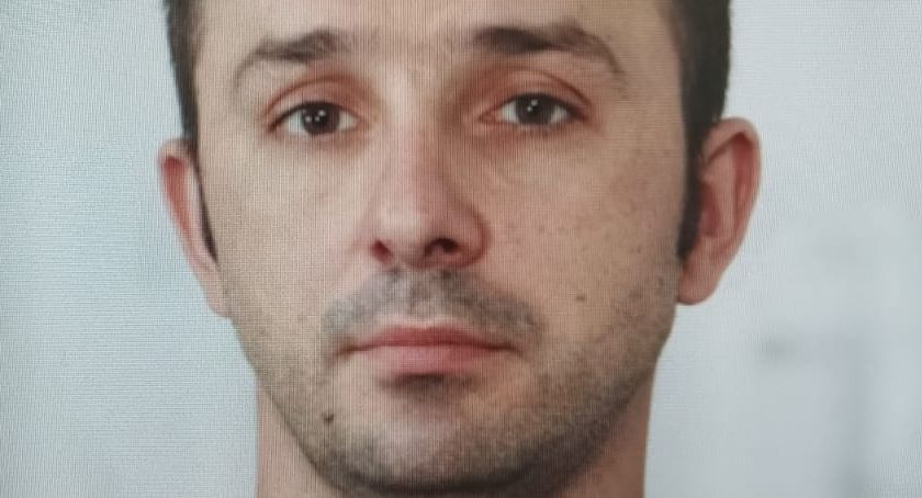 Podejrzany o rozbój uciekł z przesłuchania. Policja prosi o pomoc