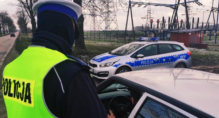 Dwaj nietrzeźwi kierowcy wyeliminowani z ruchu