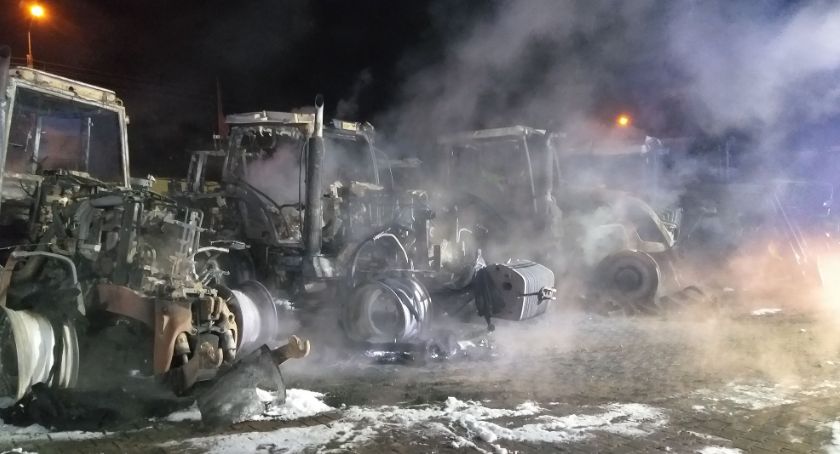 Pożar ciągników rolniczych. Spłonęło 7 maszyn! [FOTO]