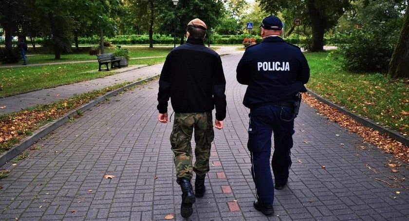 Sypią się mandaty za brak maseczek
