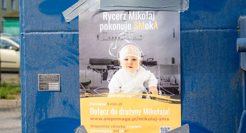 Masz zbędną makulaturę? Wrzuć ją do kontenera i wspomóż zbiórkę rycerza Mikołaja