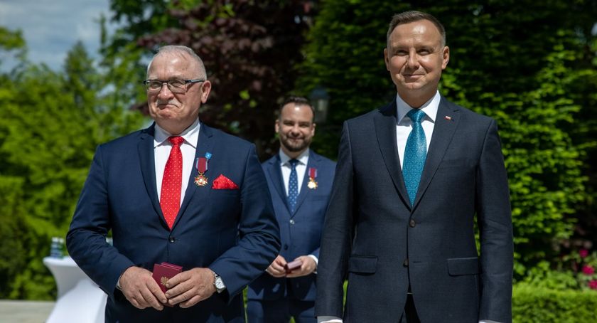 Wójt Gminy Sokoły odznaczony przez Prezydenta RP