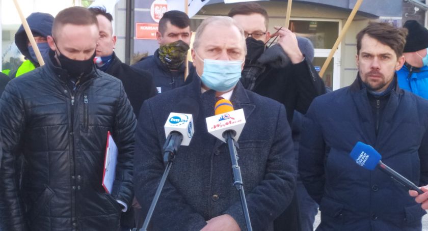 Poseł Lech Kołakowski wraca do PiS
