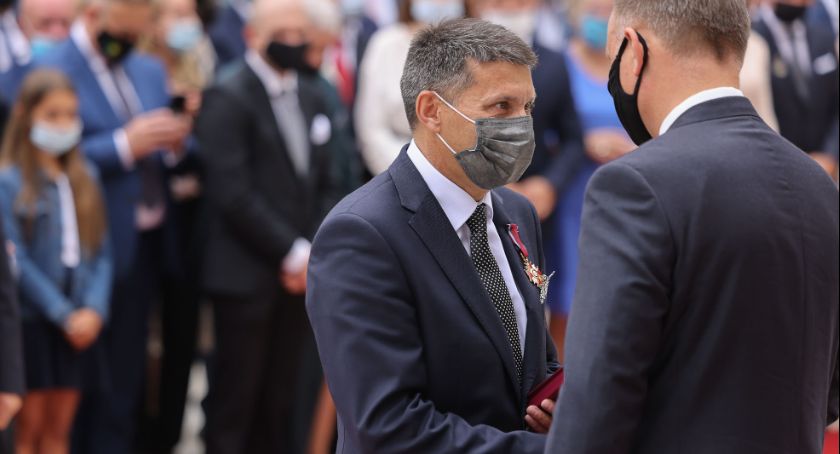 Przedsiębiorca z gminy Sokoły odznaczony przez Prezydenta RP [foto]