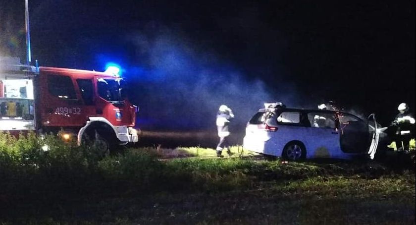 Pożar samochodu osobowego w gm. Sokoły [FOTO]