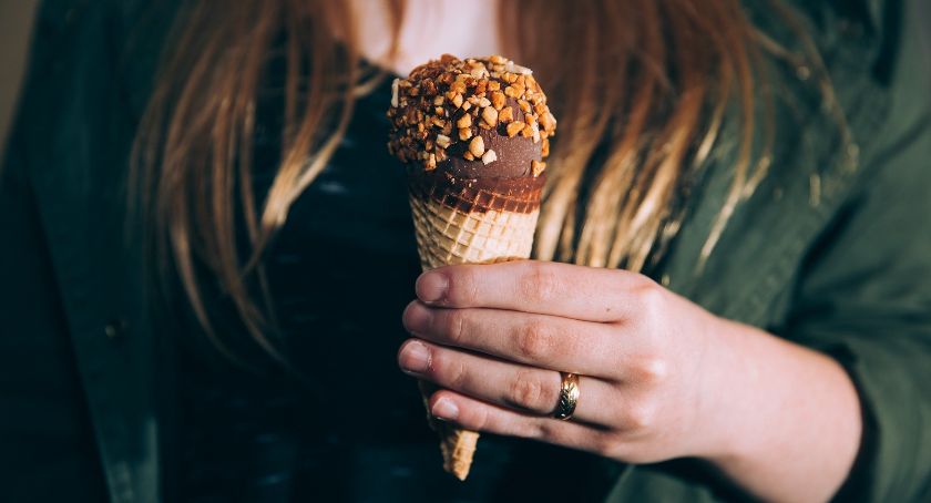 GIS ostrzega, uważajcie na te lody. Co wykryto w produktach marki Milka?