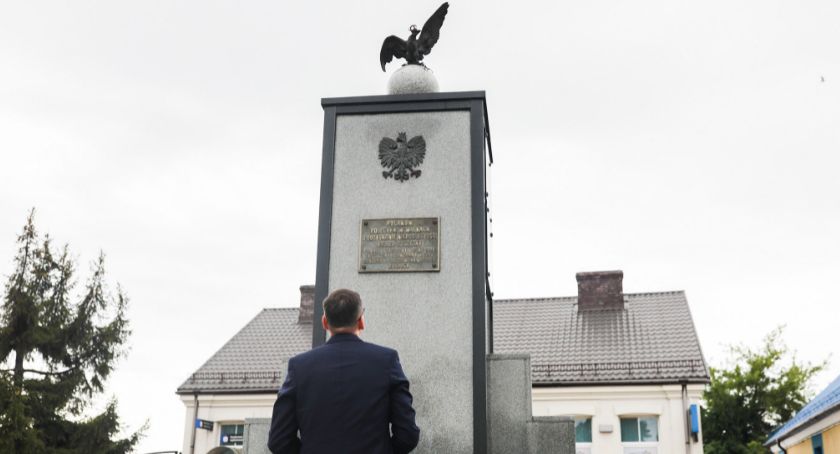 Premier z niezapowiedzianą wizytą w Czyżewie [foto]