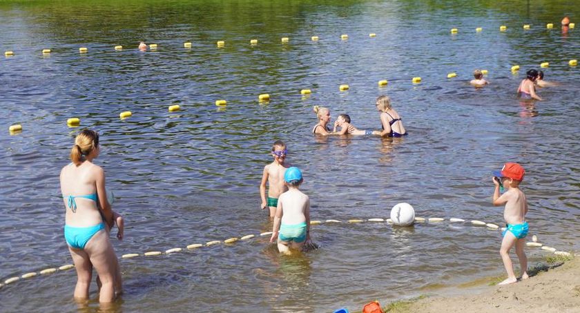 Nieczynne kąpielisko. W wodzie zbyt wysoki poziom bakterii Escherichia coli