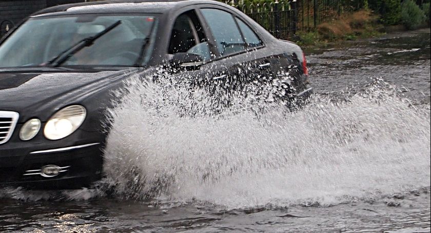 Wysokie Mazowieckie pod wodą. Radny pyta o wydolność miejskiej kanalizacji