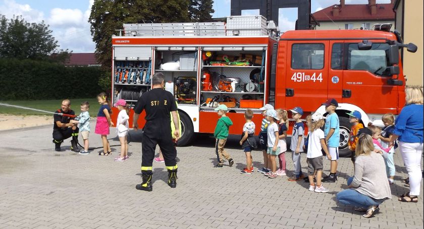 Przedszkolaki z wizytą u wysokomazowieckich strażaków [foto]