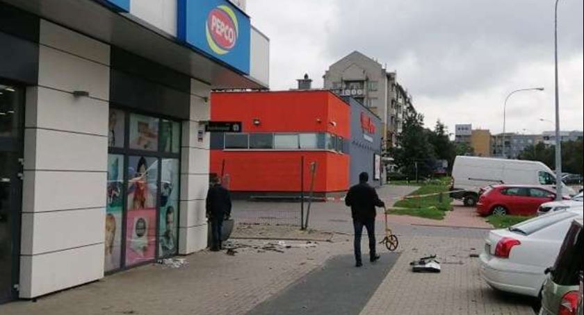 Region: Złodzieje wysadzili bankomat [foto]
