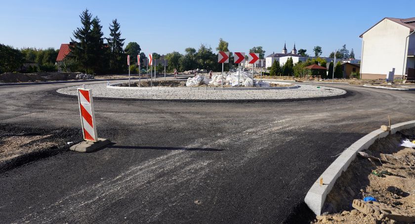Prace na DK66 na półmetku. Będą kolejne zmiany w ruchu [FOTO]
