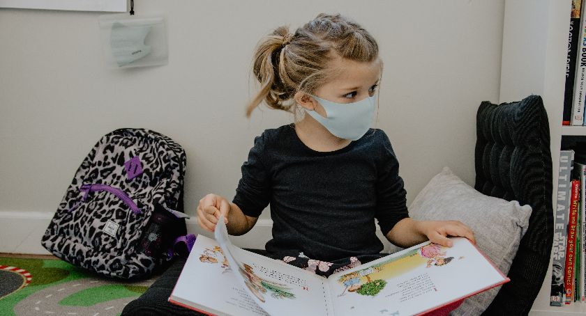 Ponad stu uczniów na kwarantannie. Mieli kontakt z zakażoną osobą